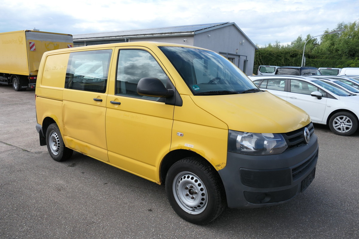 VW T5 Transporter 2.0 TDI EURO-5 2xSCHIEBETÜR PARKT - Kis furgon: 2 kép. VW T5 Transporter 2.0 TDI EURO-5 2xSCHIEBETÜR PARKT - Kis furgon: 2 kép.