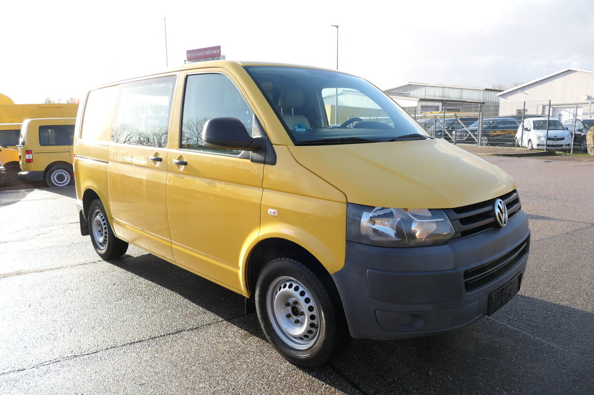 VW T5 Transporter 2.0 TDI EURO-5 2xSCHIEBETÜR PARKT - Kis furgon: 3 kép. VW T5 Transporter 2.0 TDI EURO-5 2xSCHIEBETÜR PARKT - Kis furgon: 3 kép.