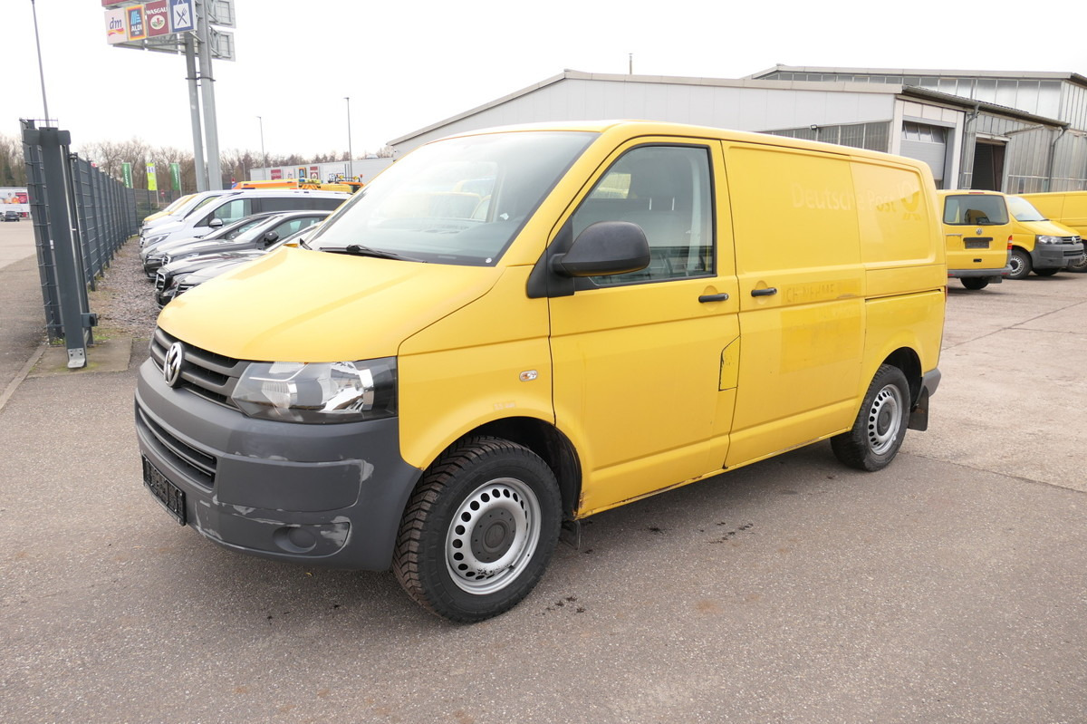 VW T5 Transporter 2.0 TDI EURO-5 2xSCHIEBETÜR PARKT - Kis furgon: 3 kép. VW T5 Transporter 2.0 TDI EURO-5 2xSCHIEBETÜR PARKT - Kis furgon: 3 kép.
