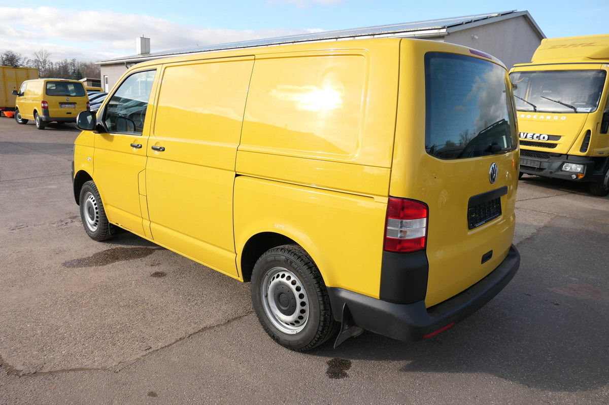 VW T5 Transporter 2.0 TDI EURO-5 CoC 2xSCHIEBETÜR P - Kis furgon: 5 kép. VW T5 Transporter 2.0 TDI EURO-5 CoC 2xSCHIEBETÜR P - Kis furgon: 5 kép.
