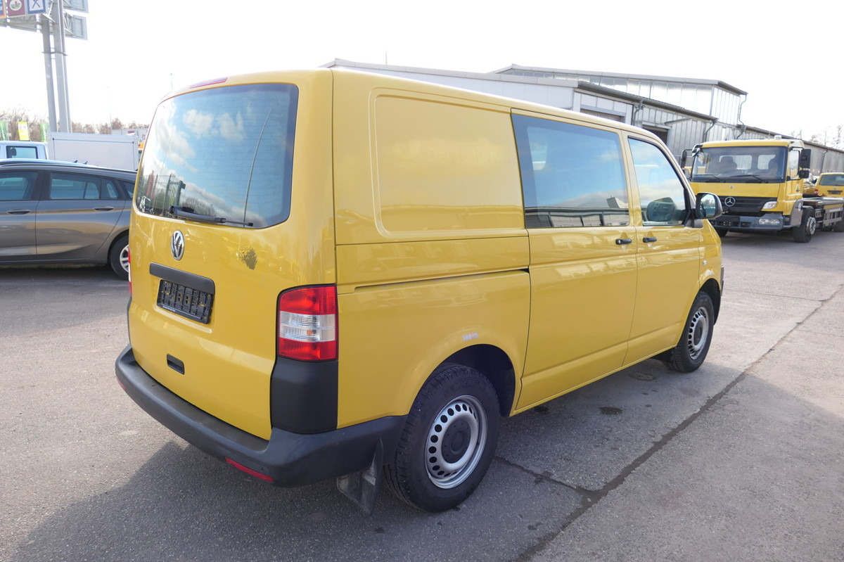 VW T5 Transporter 2.0 TDI EURO-5 CoC 2xSCHIEBETÜR P - Kis furgon: 4 kép. VW T5 Transporter 2.0 TDI EURO-5 CoC 2xSCHIEBETÜR P - Kis furgon: 4 kép.