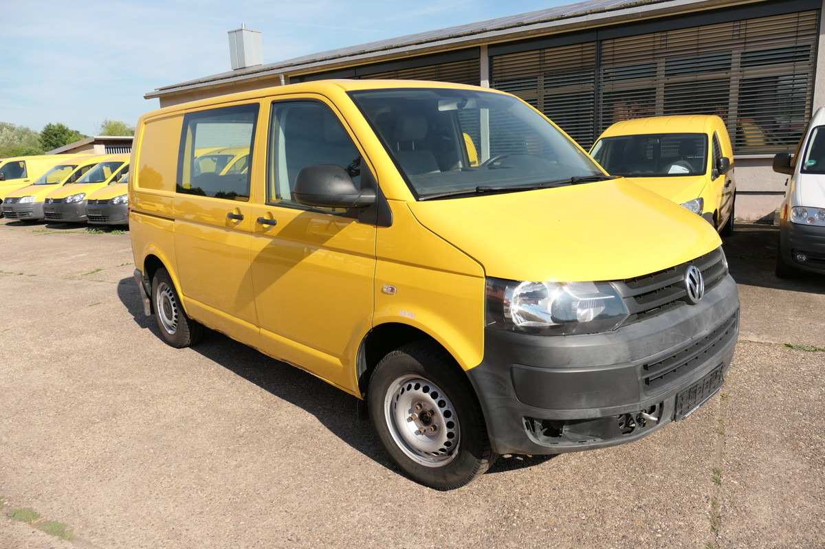 VW T5 Transporter 2.0 TDI EURO-5 CoC 2xSCHIEBETÜR P - Kis furgon: 2 kép. VW T5 Transporter 2.0 TDI EURO-5 CoC 2xSCHIEBETÜR P - Kis furgon: 2 kép.