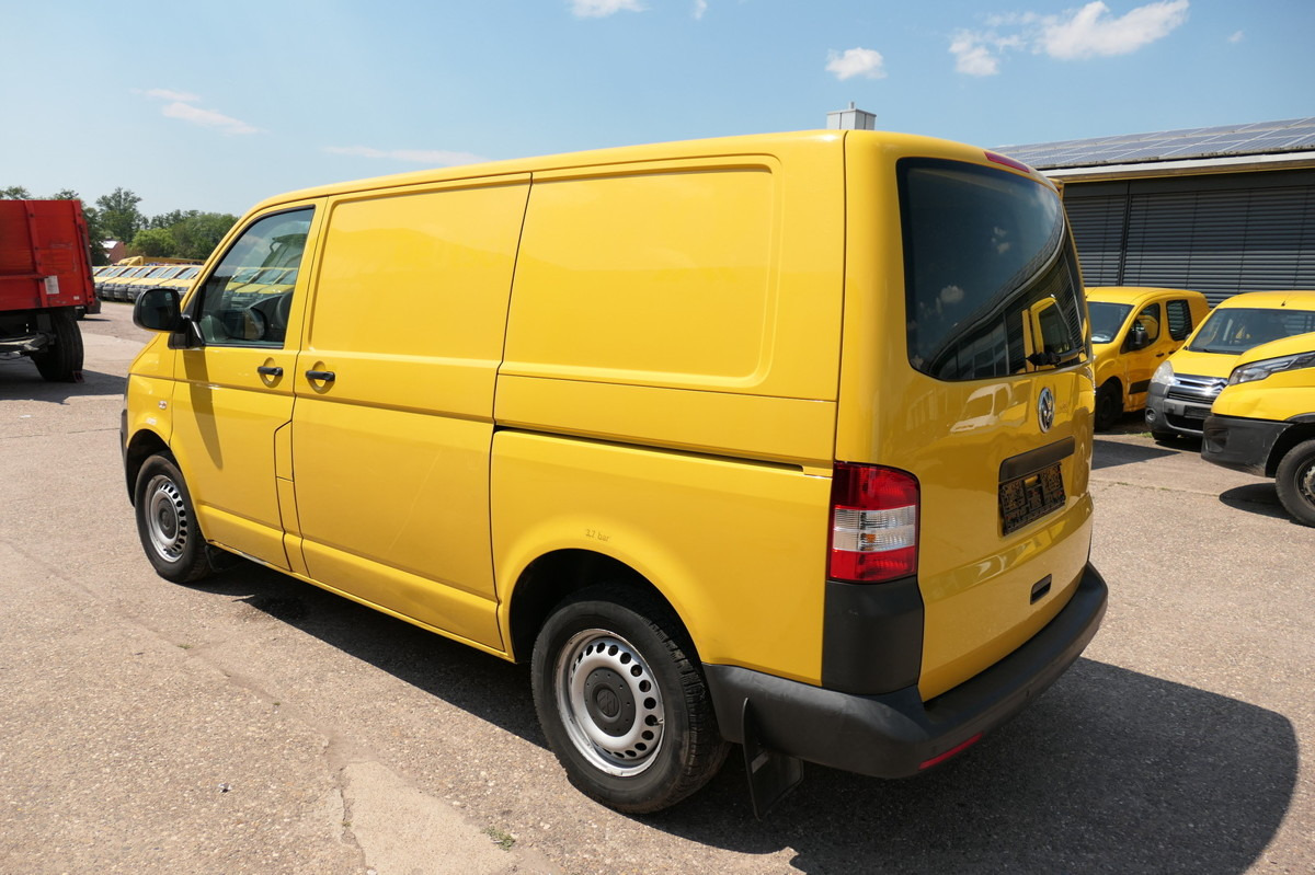 VW T5 Transporter 2.0 TDI EURO-5 CoC 2xSCHIEBETÜR P - Kis furgon: 5 kép. VW T5 Transporter 2.0 TDI EURO-5 CoC 2xSCHIEBETÜR P - Kis furgon: 5 kép.