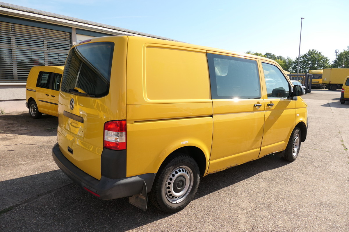 VW T5 Transporter 2.0 TDI EURO-5 CoC 2xSCHIEBETÜR P - Kis furgon: 4 kép. VW T5 Transporter 2.0 TDI EURO-5 CoC 2xSCHIEBETÜR P - Kis furgon: 4 kép.