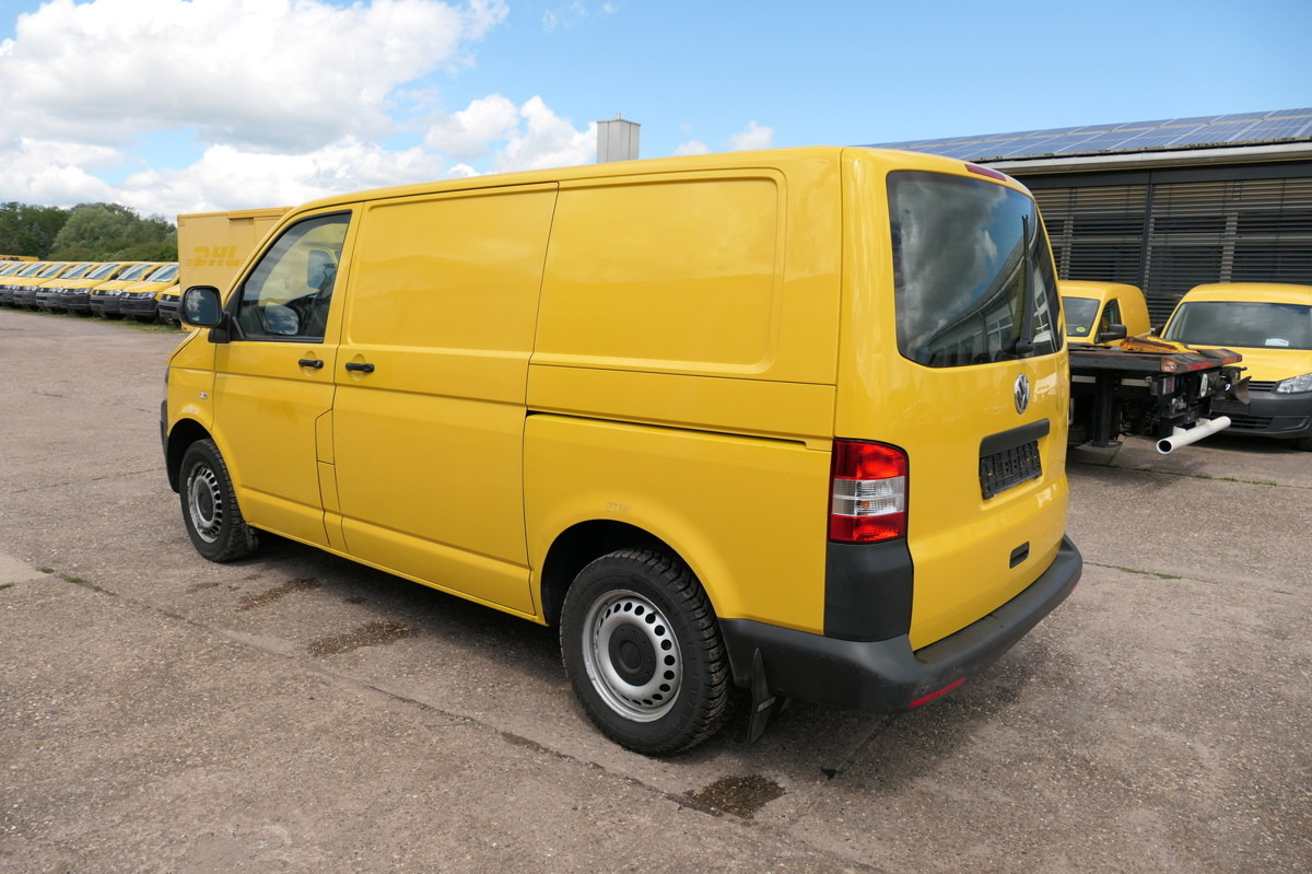 VW T5 Transporter 2.0 TDI EURO-5 CoC 2xSCHIEBETÜR P - Kis furgon: 5 kép. VW T5 Transporter 2.0 TDI EURO-5 CoC 2xSCHIEBETÜR P - Kis furgon: 5 kép.
