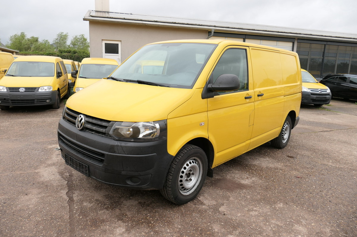 VW T5 Transporter 2.0 TDI EURO-5 CoC PARKTRONIK - Kis furgon: 2 kép. VW T5 Transporter 2.0 TDI EURO-5 CoC PARKTRONIK - Kis furgon: 2 kép.