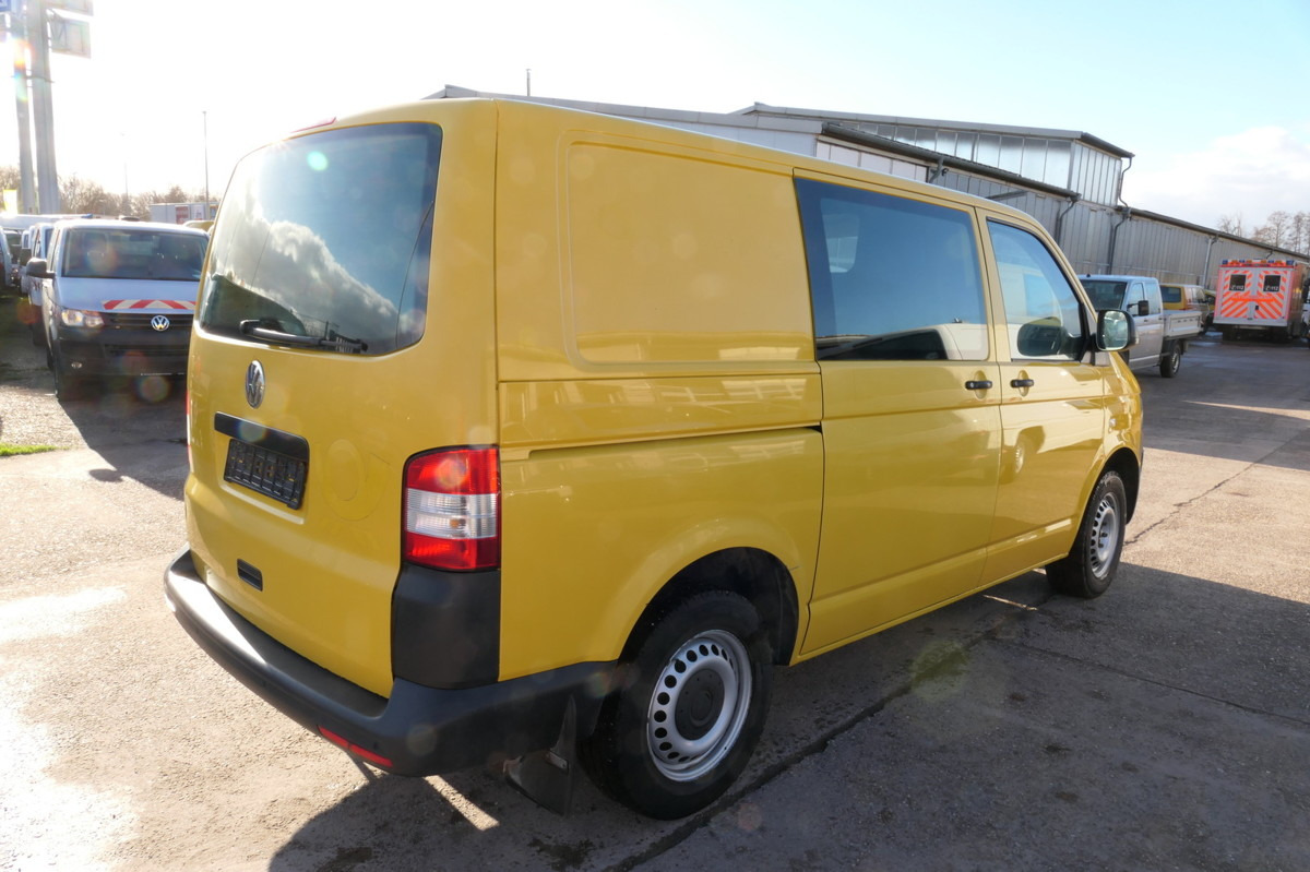 VW T5 Transporter 2.0 TDI EURO-5 CoC PARKTRONIK - Kis furgon: 4 kép. VW T5 Transporter 2.0 TDI EURO-5 CoC PARKTRONIK - Kis furgon: 4 kép.