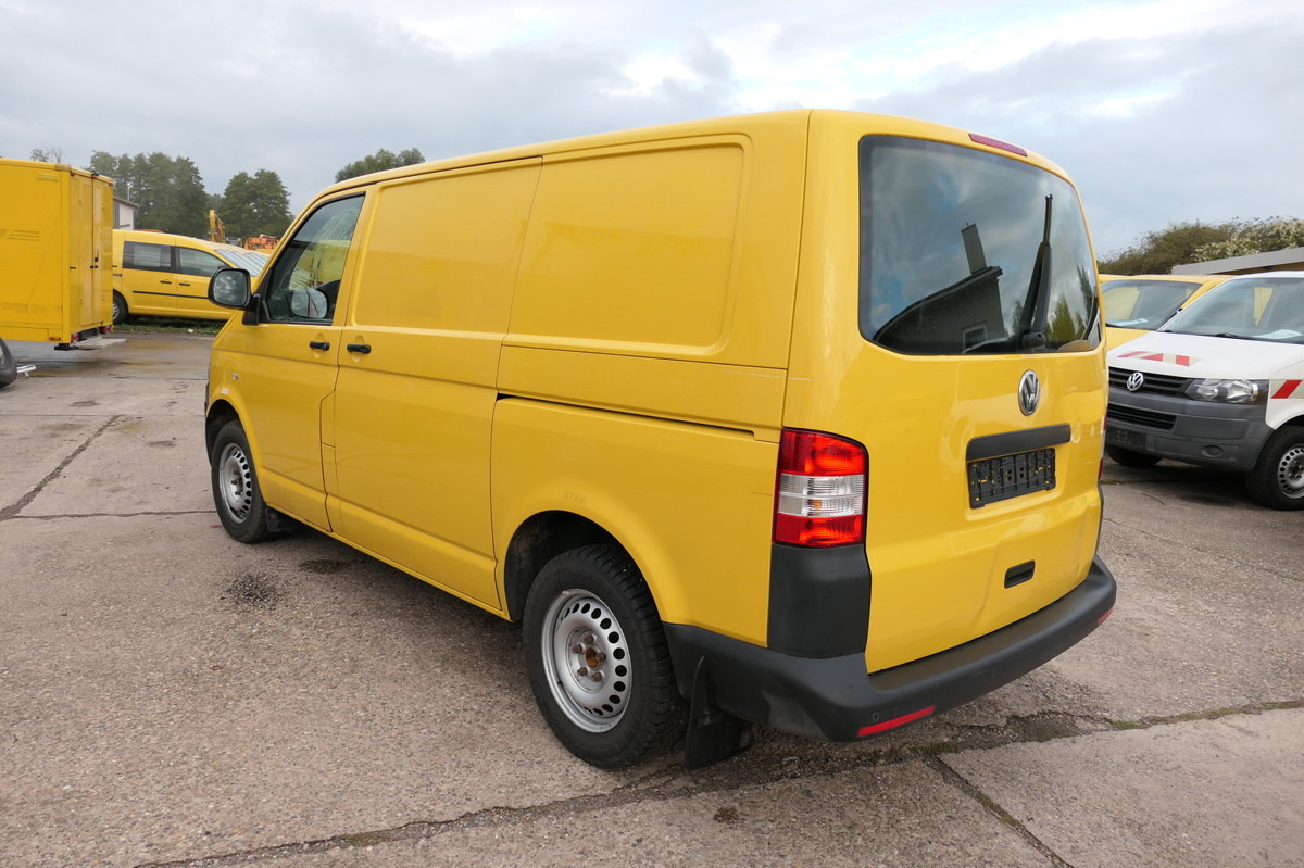 VW T5 Transporter 2.0 TDI EURO-5 CoC PARKTRONIK - Kis furgon: 5 kép. VW T5 Transporter 2.0 TDI EURO-5 CoC PARKTRONIK - Kis furgon: 5 kép.