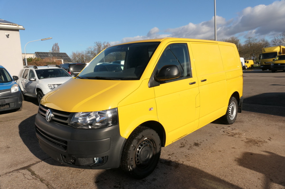 VW T5 Transporter 2.0 TDI EURO-5 CoC PARKTRONIK - Kis furgon: 2 kép. VW T5 Transporter 2.0 TDI EURO-5 CoC PARKTRONIK - Kis furgon: 2 kép.