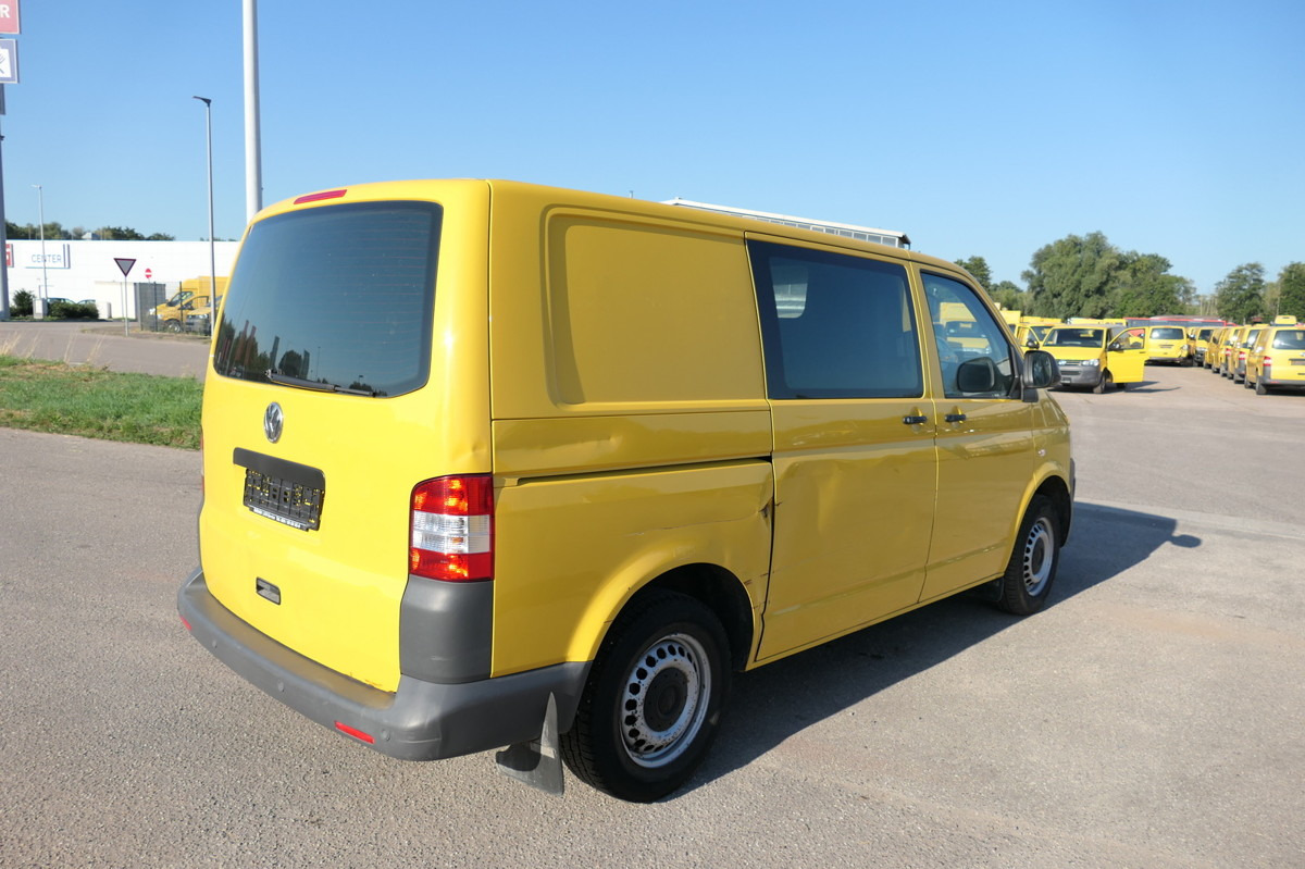 VW T5 Transporter 2.0 TDI PARKTRONIK 2xSCHIEBETÜR C - Kis furgon: 4 kép. VW T5 Transporter 2.0 TDI PARKTRONIK 2xSCHIEBETÜR C - Kis furgon: 4 kép.