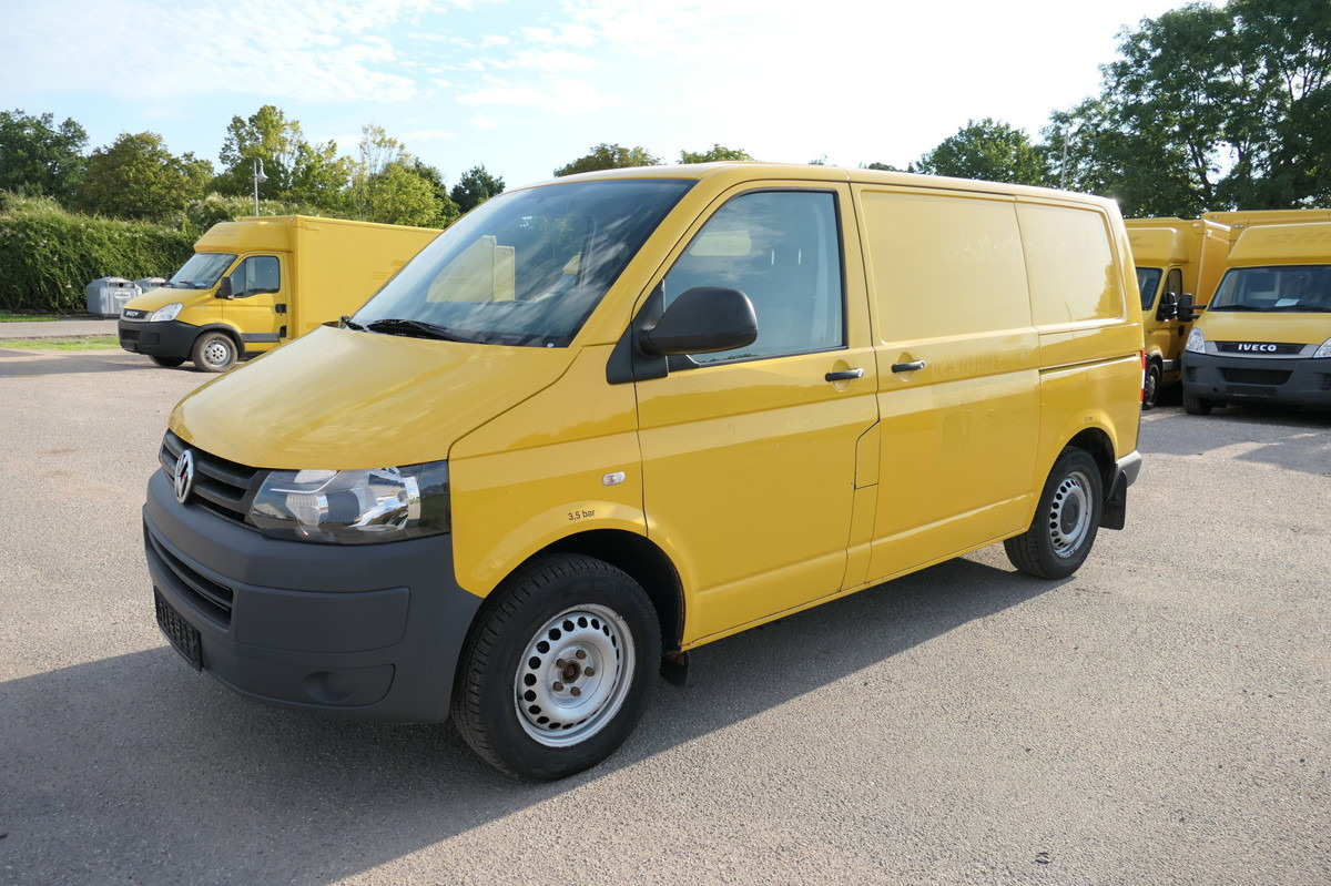 VW T5 Transporter 2.0 TDI PARKTRONIK 2xSCHIEBETÜR - Kis furgon: 3 kép. VW T5 Transporter 2.0 TDI PARKTRONIK 2xSCHIEBETÜR - Kis furgon: 3 kép.