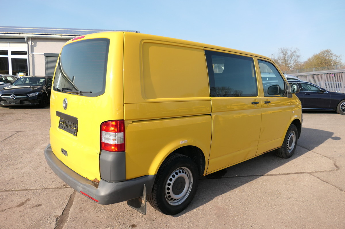 VW T5 Transporter 2.0 TDI PARKTRONIK EURO-5 2xSCHIE - Kis furgon: 4 kép. VW T5 Transporter 2.0 TDI PARKTRONIK EURO-5 2xSCHIE - Kis furgon: 4 kép.