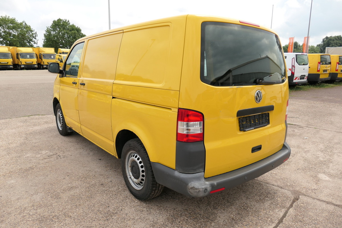 VW T5 Transporter 2.0 TDI PARKTRONIK EURO-5 2xSCHIE - Kis furgon: 5 kép. VW T5 Transporter 2.0 TDI PARKTRONIK EURO-5 2xSCHIE - Kis furgon: 5 kép.
