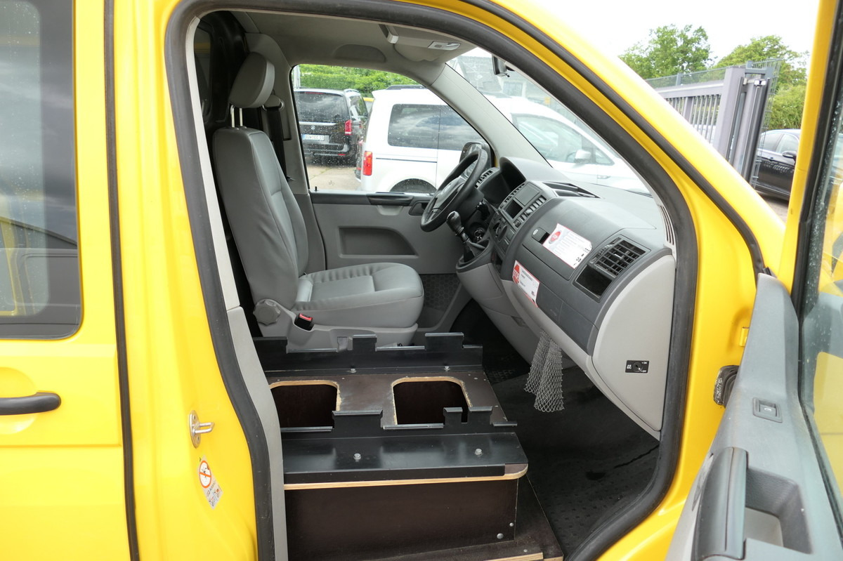 Kis furgon VW T5 Transporter 2.0 TDI PARKTRONIK EURO-5 2xSCHIE: 7 kép.