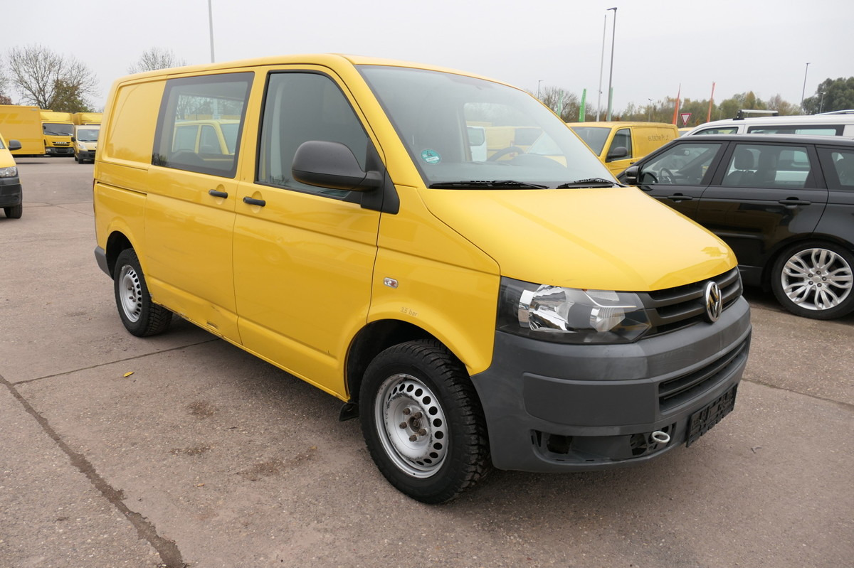 VW T5 Transporter 2.0 TDI PARKTRONIK EURO-5 2xSCHIE - Kis furgon: 3 kép. VW T5 Transporter 2.0 TDI PARKTRONIK EURO-5 2xSCHIE - Kis furgon: 3 kép.