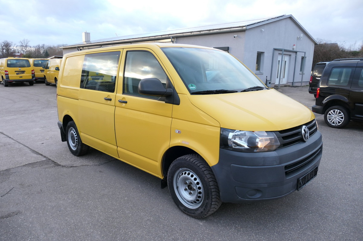 VW T5 Transporter 2.0 TDI PARKTRONIK EURO-5 2xSCHIE - Kis furgon: 3 kép. VW T5 Transporter 2.0 TDI PARKTRONIK EURO-5 2xSCHIE - Kis furgon: 3 kép.