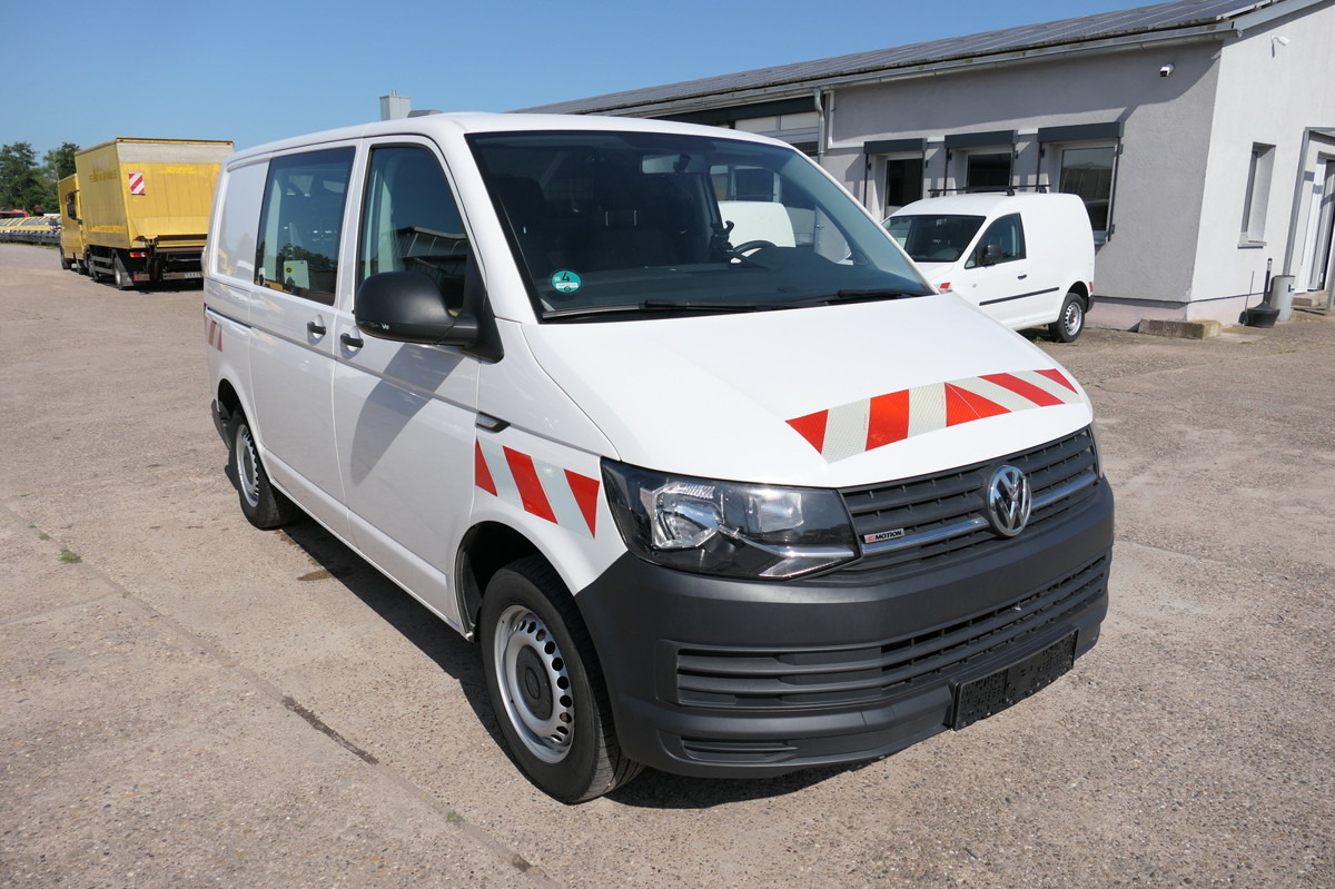 VW T6 2.0 TDI 4Motion 3-Sitzer Klima AHK Werkstatte - Kis furgon: 2 kép. VW T6 2.0 TDI 4Motion 3-Sitzer Klima AHK Werkstatte - Kis furgon: 2 kép.