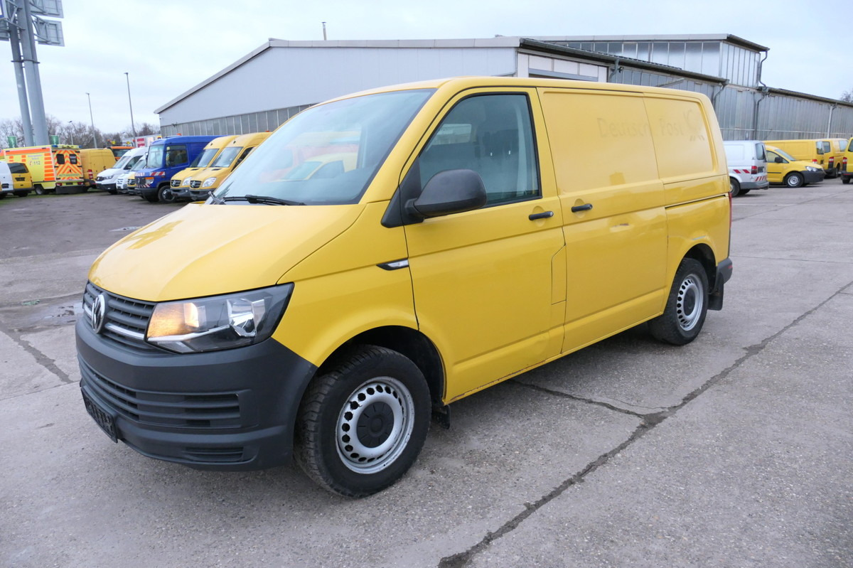 VW T6 2.0 TDI PARKTRONIC EURO-5 CoC - Kis furgon: 2 kép. VW T6 2.0 TDI PARKTRONIC EURO-5 CoC - Kis furgon: 2 kép.