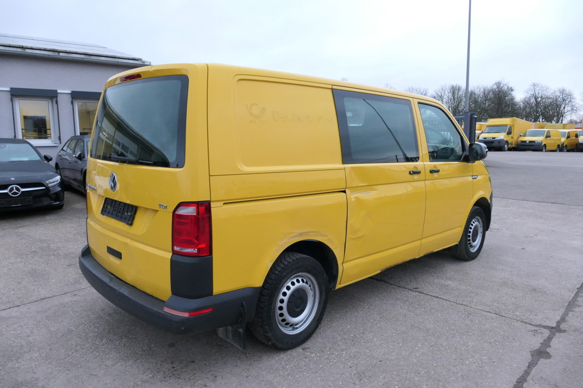 VW T6 2.0 TDI PARKTRONIC EURO-5 CoC - Kis furgon: 3 kép. VW T6 2.0 TDI PARKTRONIC EURO-5 CoC - Kis furgon: 3 kép.