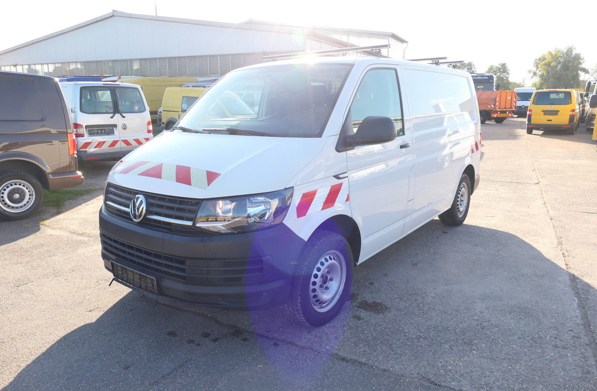 VW T6 Transporter 2.0 TDI 4Motion 3Sitzer KLIMA AHK - Kis furgon: 3 kép. VW T6 Transporter 2.0 TDI 4Motion 3Sitzer KLIMA AHK - Kis furgon: 3 kép.