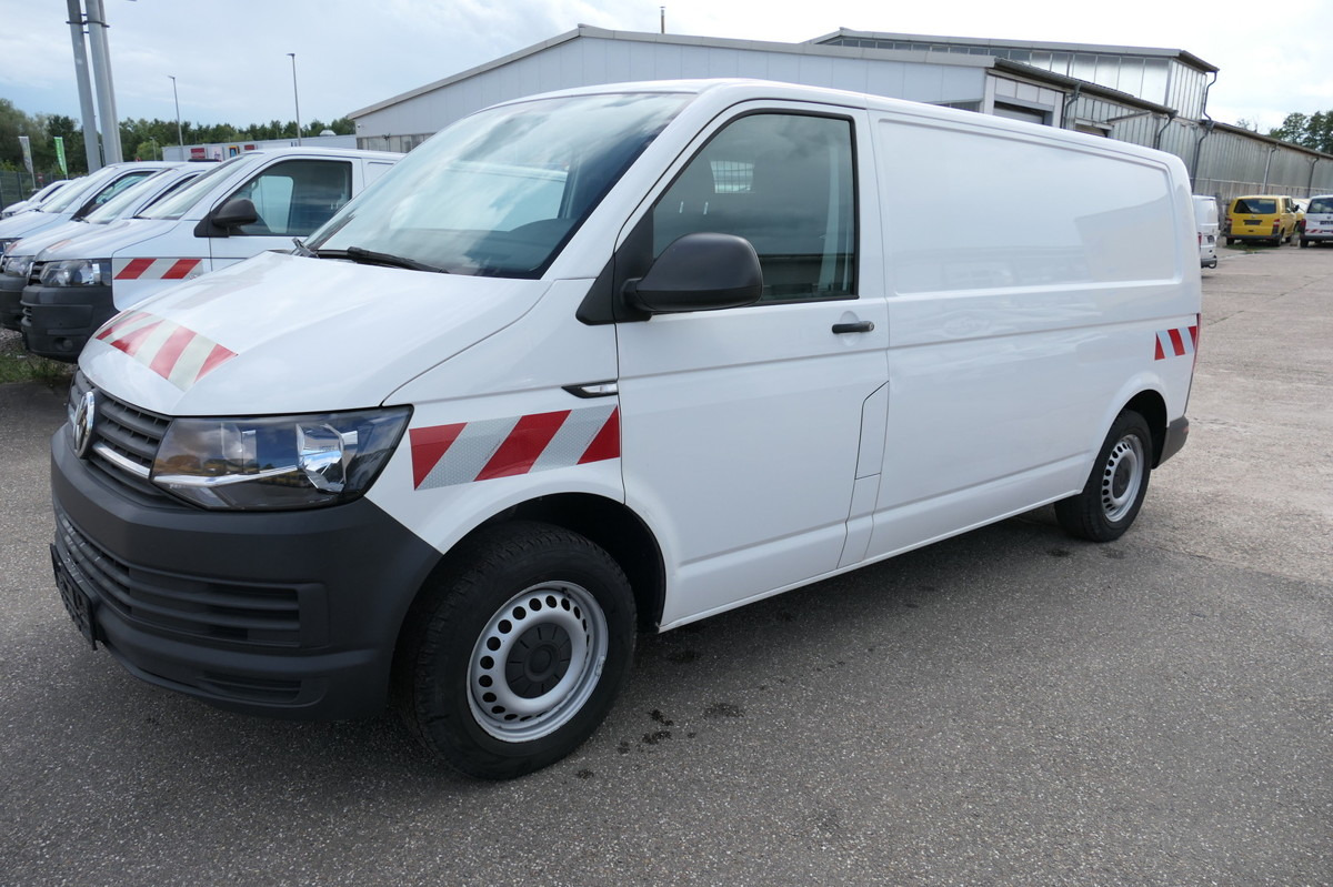 VW T6 Transporter 2.0 TDI 4Motion lang 3Sitzer AHK - Kis furgon: 2 kép. VW T6 Transporter 2.0 TDI 4Motion lang 3Sitzer AHK - Kis furgon: 2 kép.