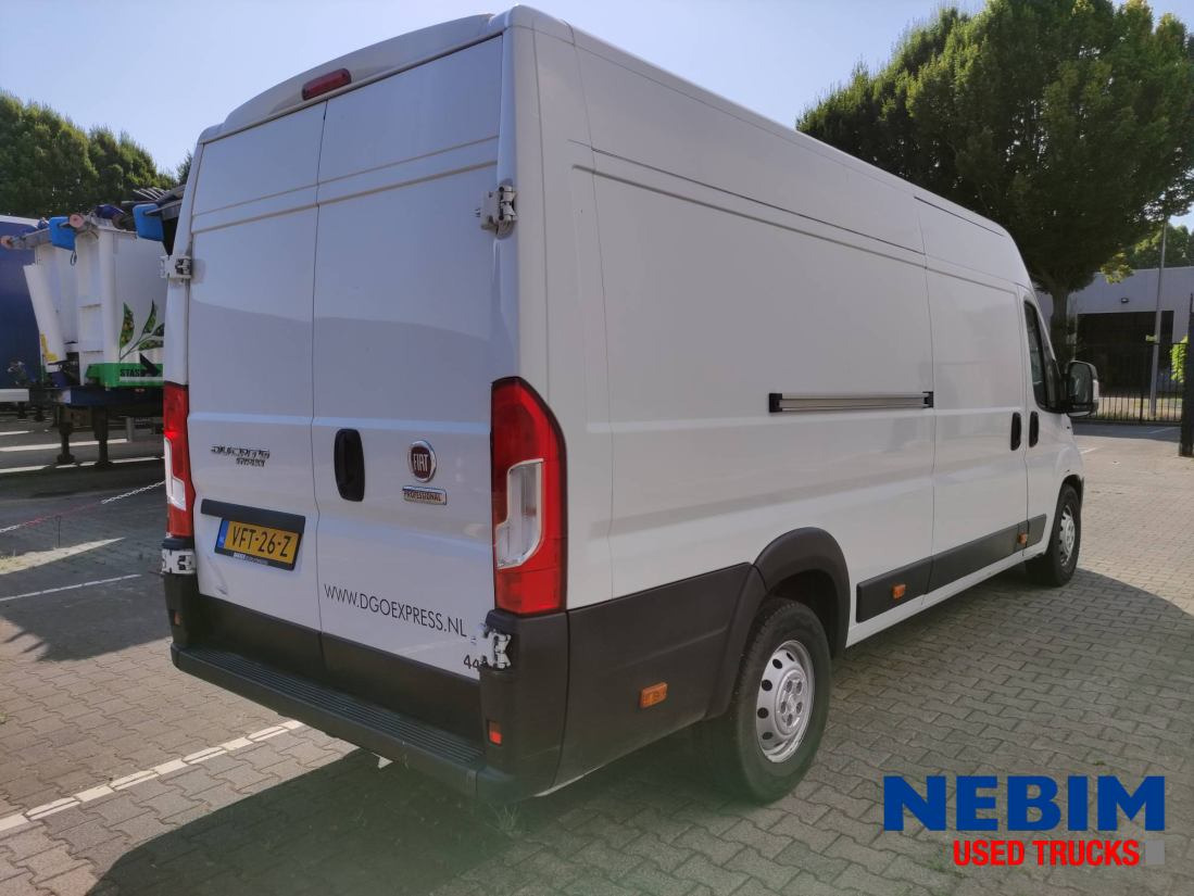 Fiat Ducato 2.3 140PK - L3H2 - Automatic Gearbox - Furgon: 2 kép. Fiat Ducato 2.3 140PK - L3H2 - Automatic Gearbox - Furgon: 2 kép.