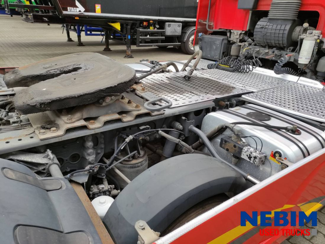 Nyergesvontató DAF CF 440 6x2 midlift - Space cab: 15 kép.