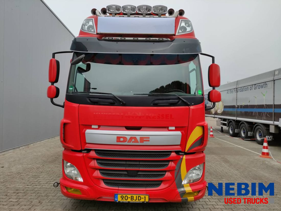 Nyergesvontató DAF CF 440 6x2 midlift - Space cab: 12 kép.