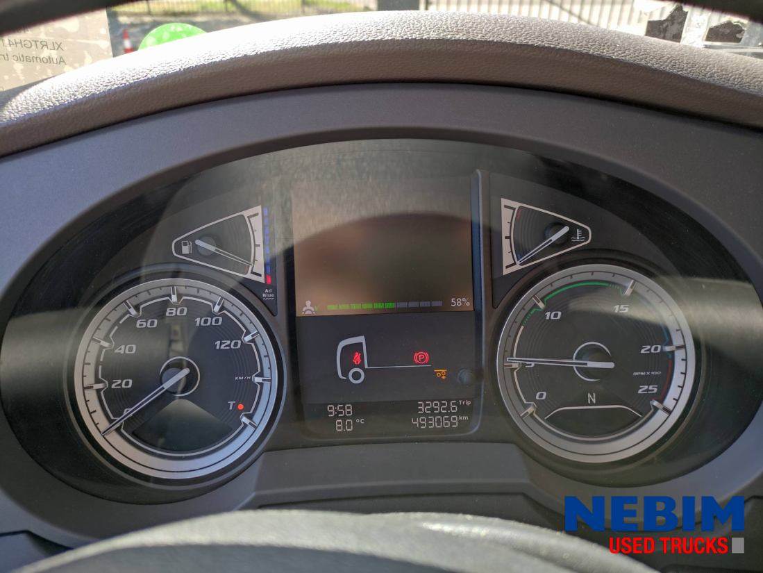 DAF XF 450 6x2 FTG - 493.069Km - ADR/VLG-AT - Nyergesvontató: 5 kép. DAF XF 450 6x2 FTG - 493.069Km - ADR/VLG-AT - Nyergesvontató: 5 kép.