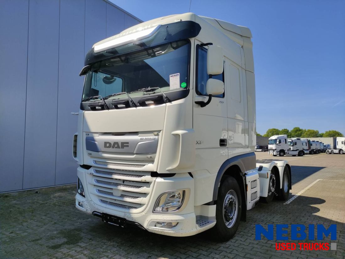 DAF XF 450 6x2 FTG - 501.183km - Nyergesvontató: 1 kép. DAF XF 450 6x2 FTG - 501.183km - Nyergesvontató: 1 kép.
