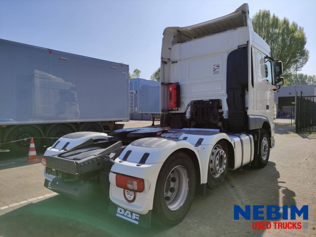 DAF XF 450 6x2 FTG 524.602km - ADR/VLG - AT - Nyergesvontató: 2 kép. DAF XF 450 6x2 FTG 524.602km - ADR/VLG - AT - Nyergesvontató: 2 kép.