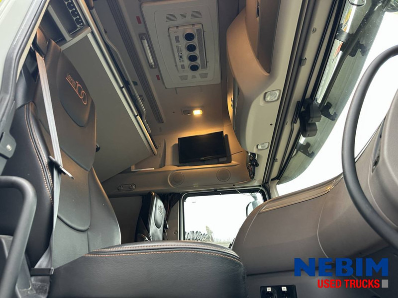 Nyergesvontató DAF XF480 4x2 - 688.836km - leather interior - Parking airco: 5 kép.