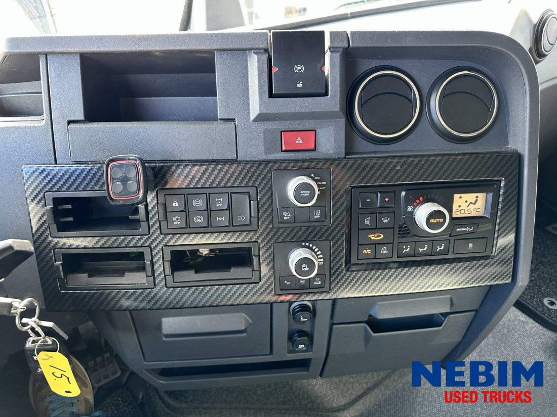 Renault T HIGH 480 Parking Airco - Nyergesvontató: 4 kép. Renault T HIGH 480 Parking Airco - Nyergesvontató: 4 kép.