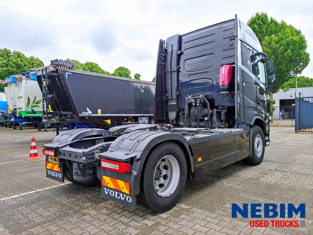 Volvo FH 540 4x2 - I-Park Cool - ADR - Dual Clutch - Nyergesvontató: 2 kép. Volvo FH 540 4x2 - I-Park Cool - ADR - Dual Clutch - Nyergesvontató: 2 kép.