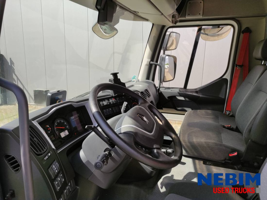 Renault D 280 4x2 - 35.950km - DHollandia 1500Kg - Dobozos felépítményű teherautó: 5 kép. Renault D 280 4x2 - 35.950km - DHollandia 1500Kg - Dobozos felépítményű teherautó: 5 kép.