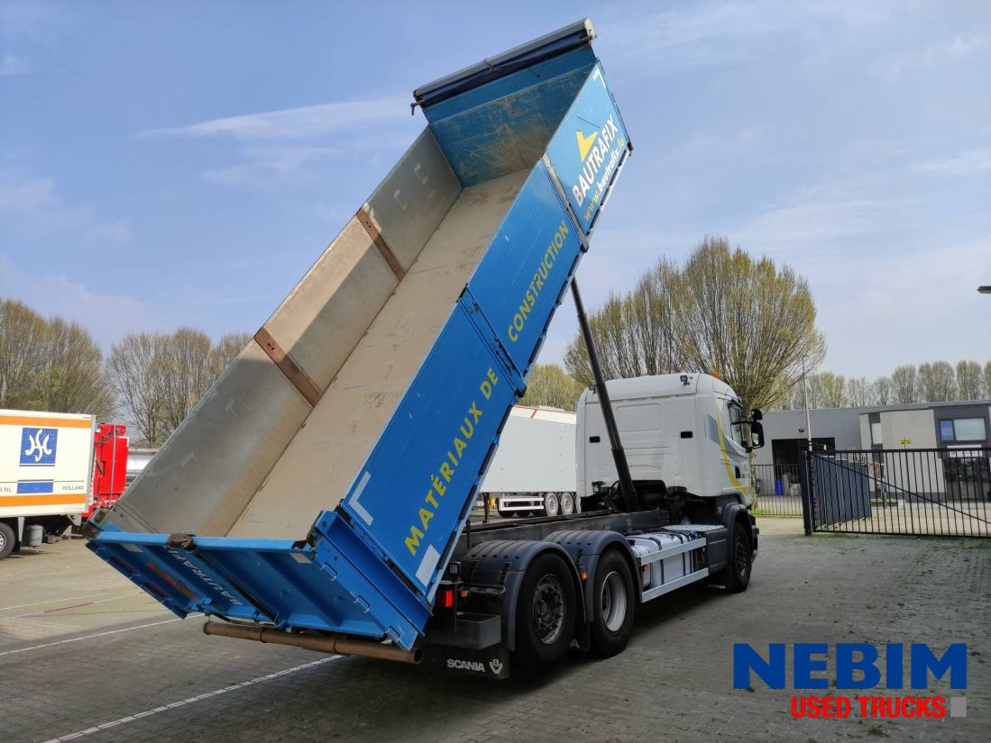 Scania R520 V8 6X2 - Retarder - Billenőplatós teherautó: 2 kép. Scania R520 V8 6X2 - Retarder - Billenőplatós teherautó: 2 kép.