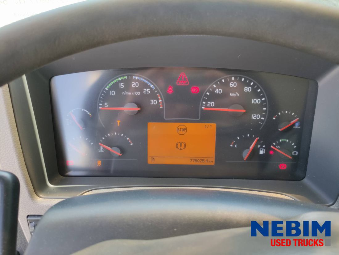 Volvo FL 280 4x2 Engine problem - Hűtős teherautó: 5 kép. Volvo FL 280 4x2 Engine problem - Hűtős teherautó: 5 kép.