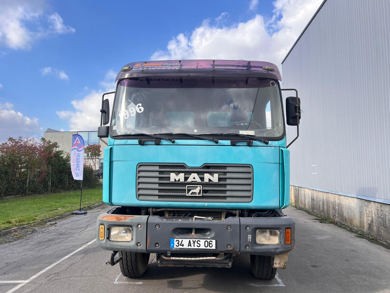 MAN 27 - 314 - Billenőplatós teherautó: 2 kép. MAN 27 - 314 - Billenőplatós teherautó: 2 kép.