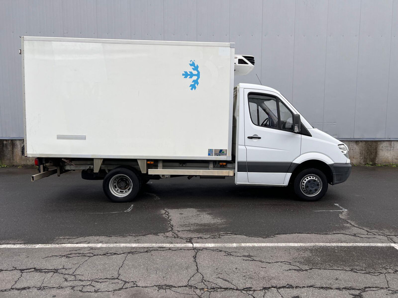 Mercedes-Benz Sprinter - Hűtős kisteherautó: 4 kép. Mercedes-Benz Sprinter - Hűtős kisteherautó: 4 kép.
