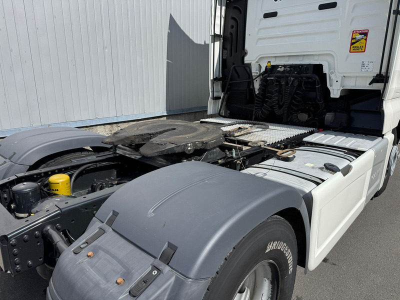 MAN TGX 18.500 - Nyergesvontató: 5 kép. MAN TGX 18.500 - Nyergesvontató: 5 kép.