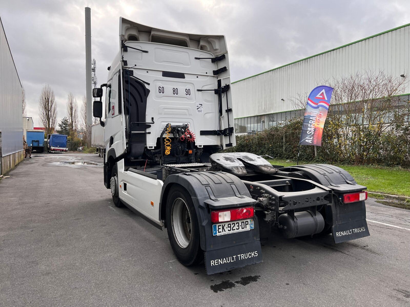 Nyergesvontató Renault T430: 7 kép.