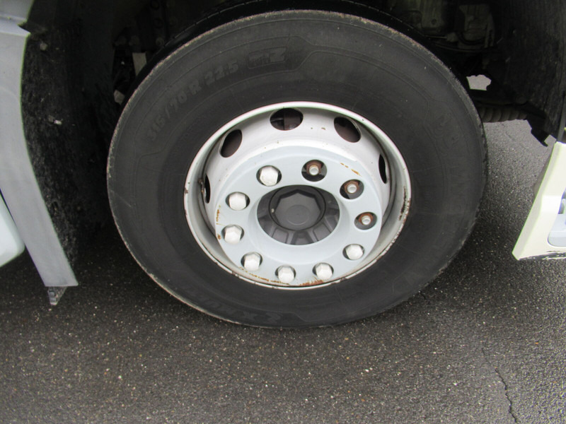 Nyergesvontató Volvo FH 500: 10 kép.
