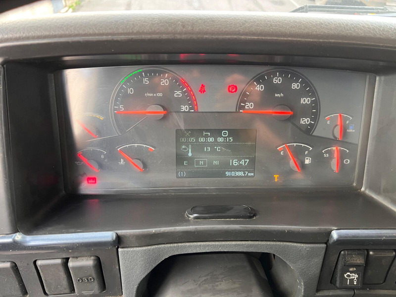 Nyergesvontató Volvo FH 500: 13 kép. Nyergesvontató Volvo FH 500: 13 kép.