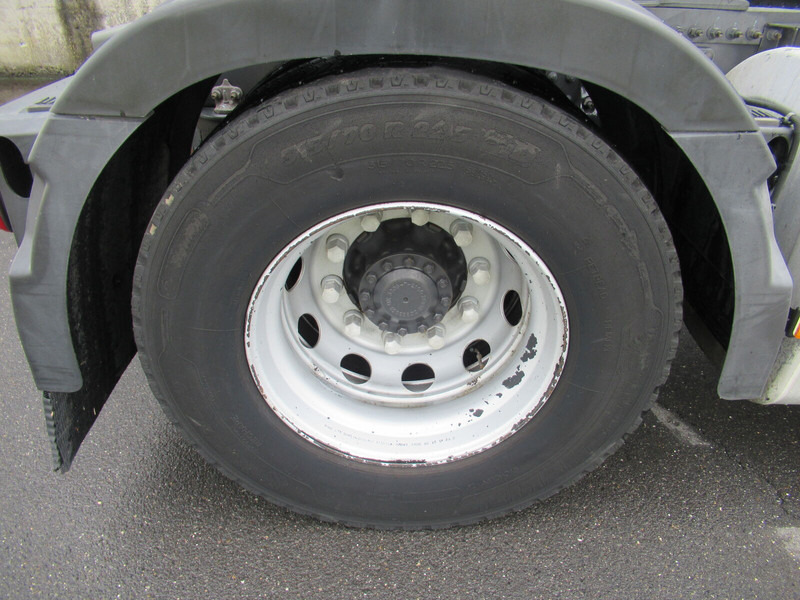 Nyergesvontató Volvo FH 500: 16 kép.