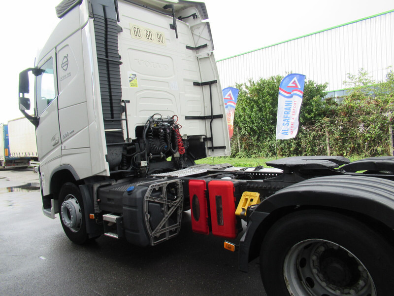 Nyergesvontató Volvo FH 500: 6 kép.