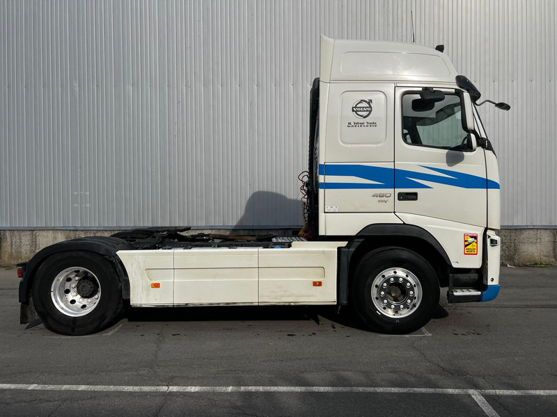 Volvo FH13 460 - Nyergesvontató: 3 kép. Volvo FH13 460 - Nyergesvontató: 3 kép.
