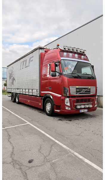 Volvo FH13 540 - Ponyvás teherautó: 4 kép. Volvo FH13 540 - Ponyvás teherautó: 4 kép.