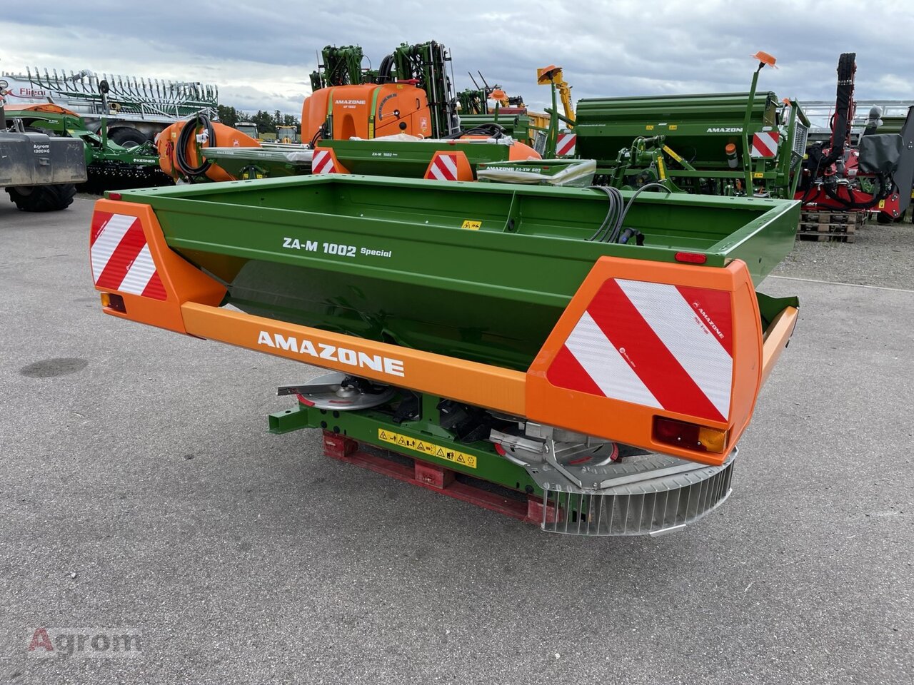 Amazone ZA-M 1002 Special - Műtrágyaszóró: 1 kép. Amazone ZA-M 1002 Special - Műtrágyaszóró: 1 kép.