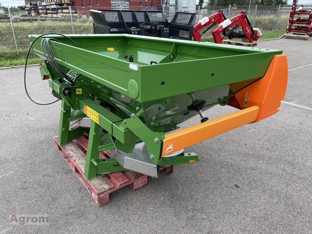 Amazone ZA-M 1002 Special - Műtrágyaszóró: 3 kép. Amazone ZA-M 1002 Special - Műtrágyaszóró: 3 kép.