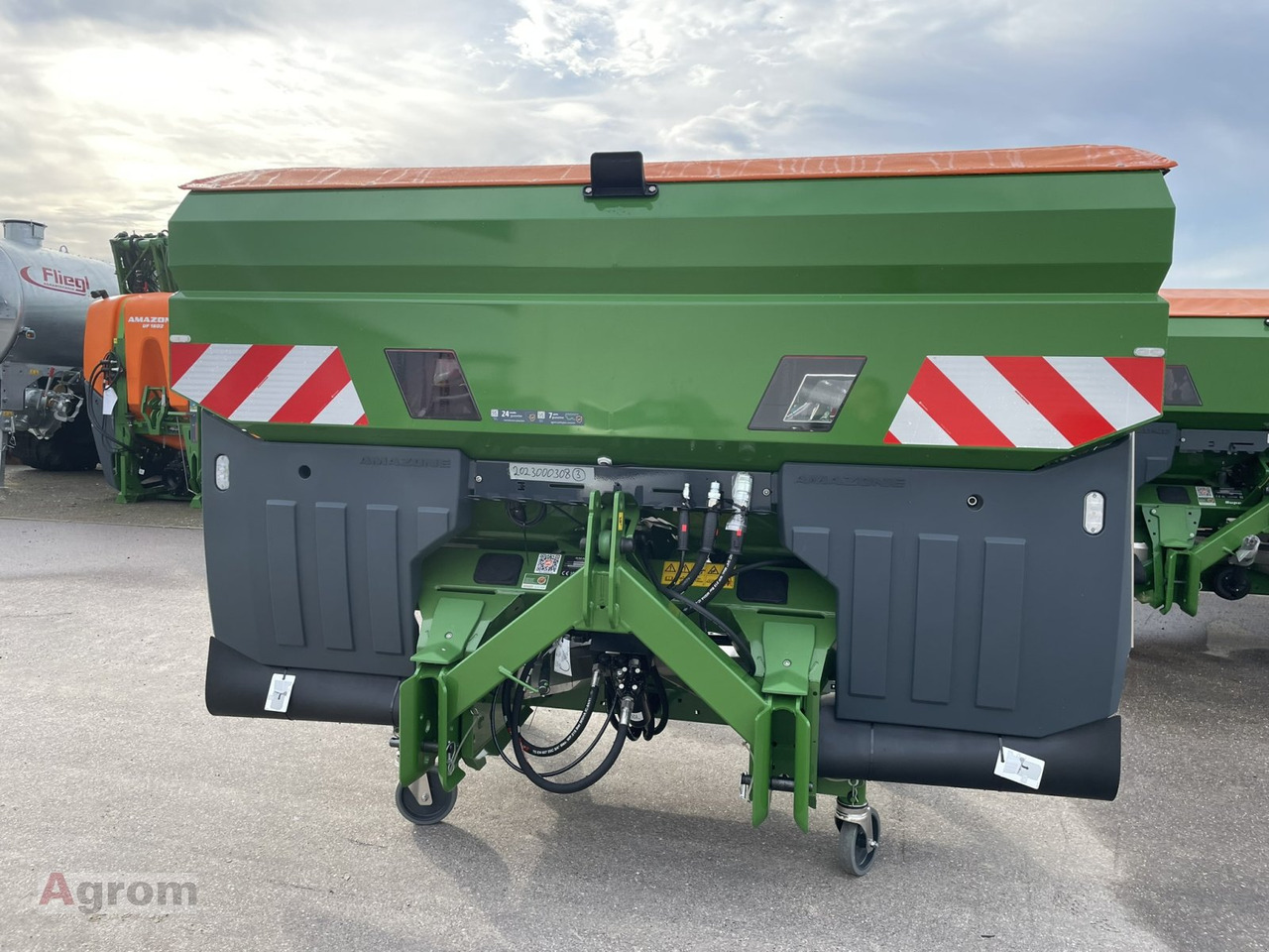 Amazone ZA-TS ProfisPro Hydro - Műtrágyaszóró: 4 kép. Amazone ZA-TS ProfisPro Hydro - Műtrágyaszóró: 4 kép.